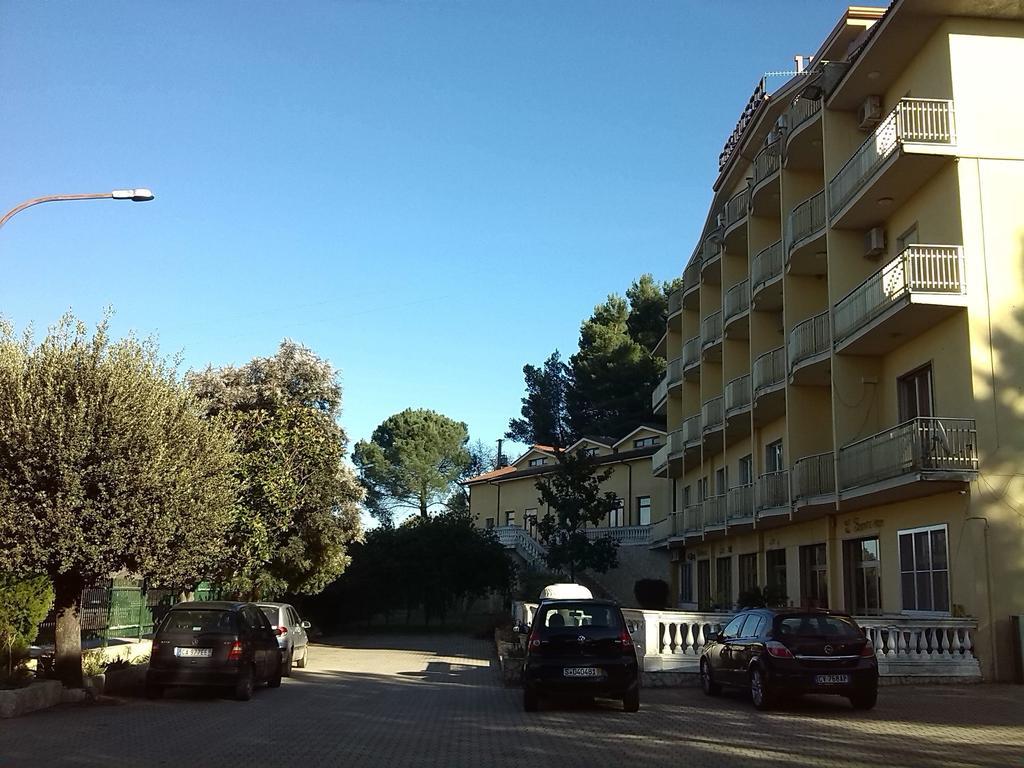 Hotel San Francesco Terme Spezzano Albanese Exterior foto